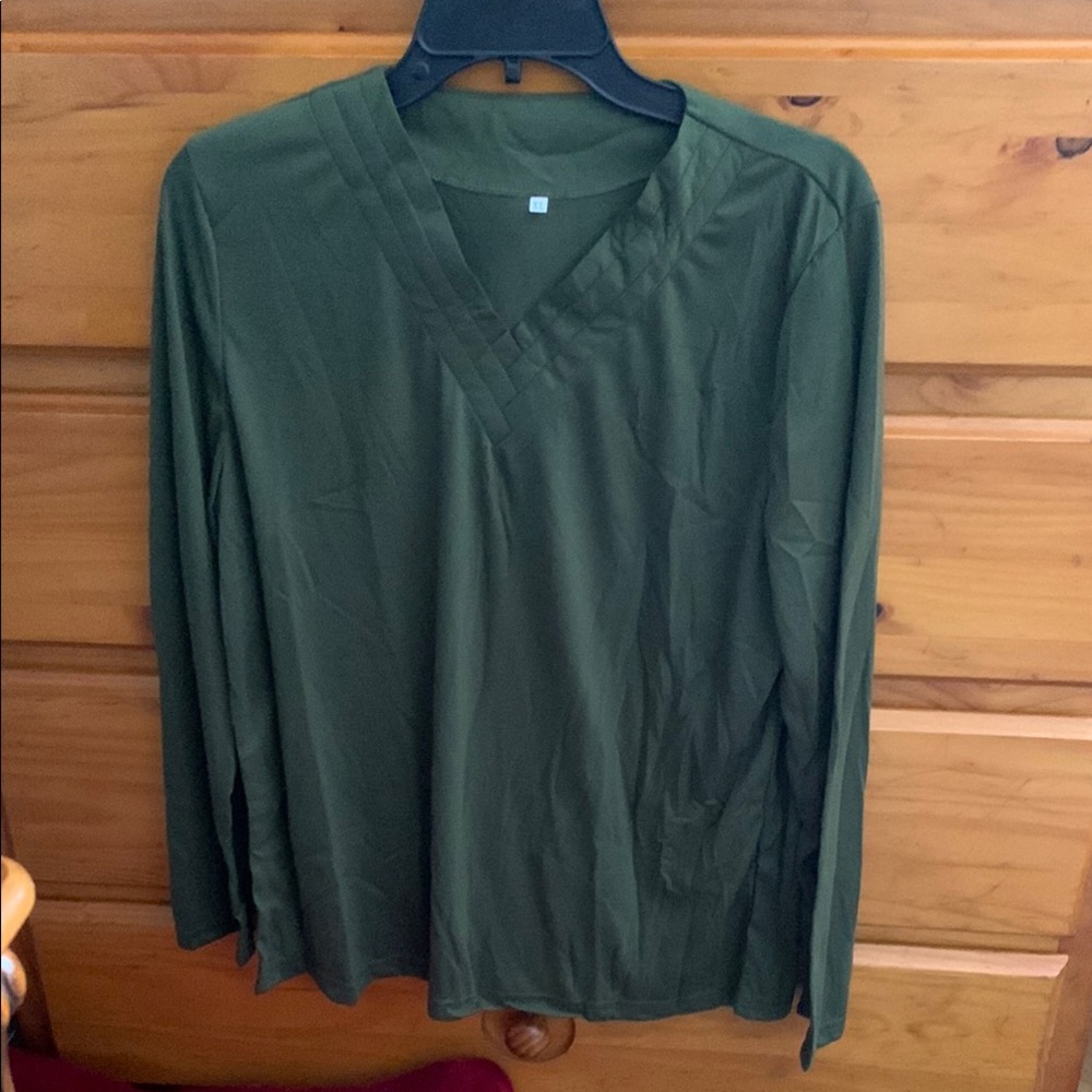 Women’s green v neck